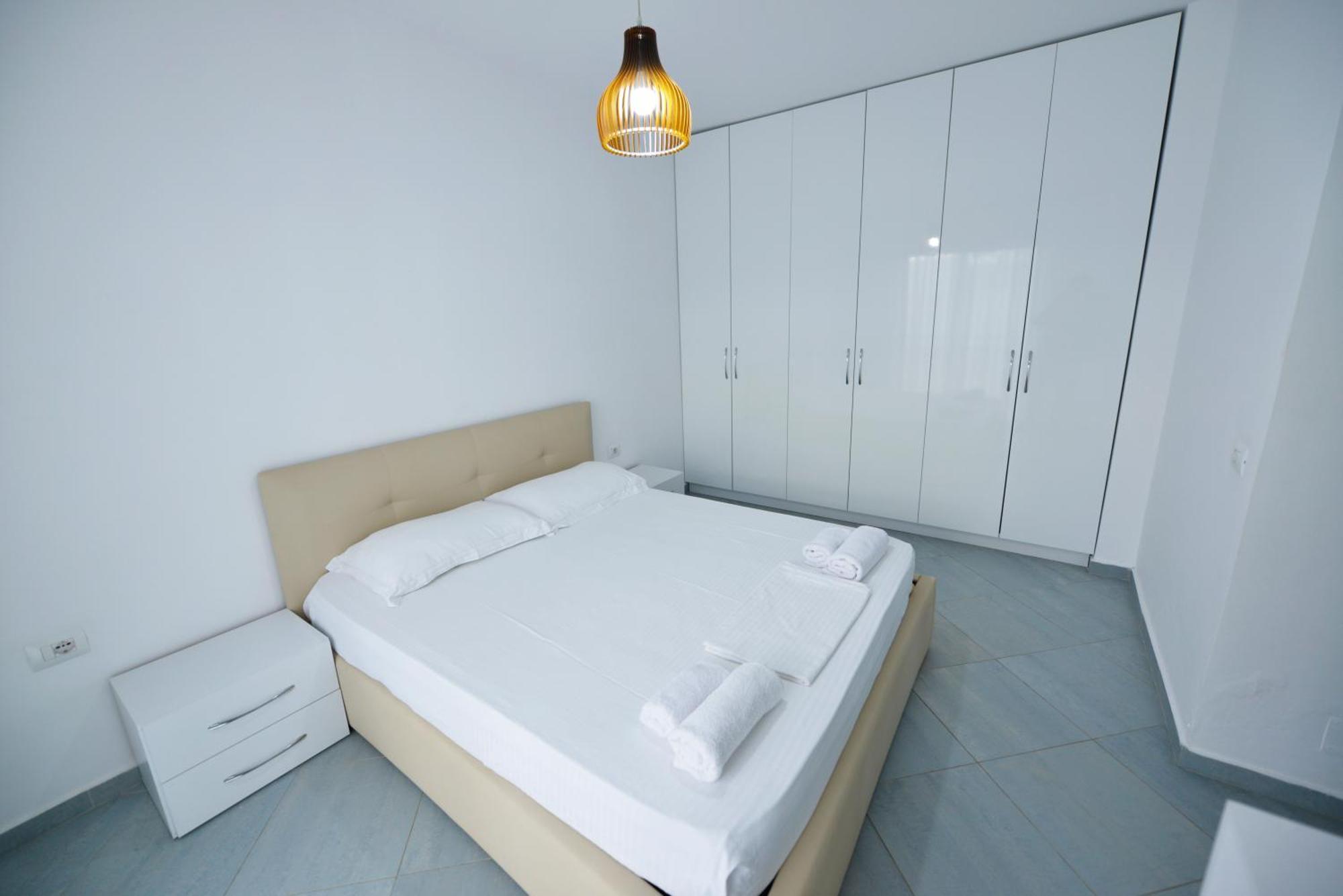 Apt Sarandë Exterior foto